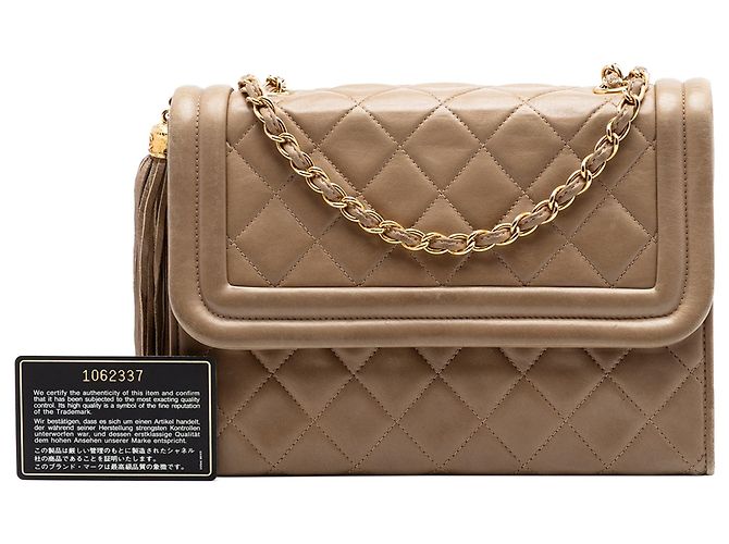 Chanel Quilted Lambskin Tassel Flap Crossbody Bag in Beige - Ansicht 7