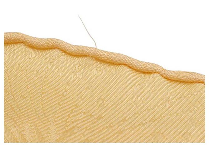 Sciarpa in seta gialla Hermès Les Fetes du Roi Soleil 90 Scarves Giallo - vista 10