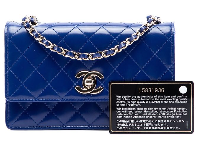 Borsa a tracolla Chanel CC Quilted Patent Single Flap blu - vista 7