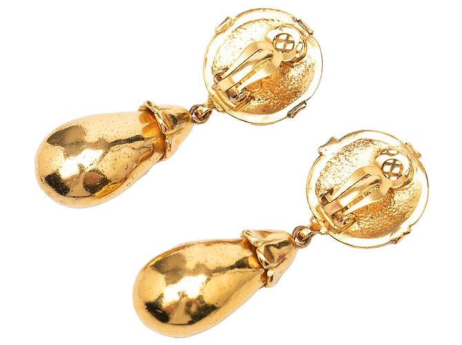 Orecchini pendenti con clip Chanel CC placcati oro D'oro - vista 2