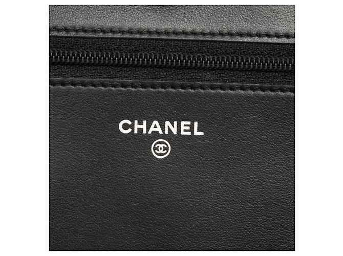 Mini borsa a tracolla Boy Chanel in caviar trapuntato nero - vista 5