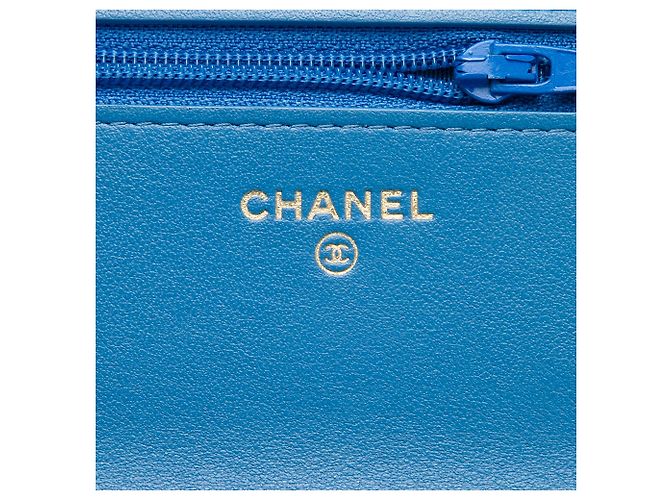 Wallet On Chain Borsa a tracolla Chanel 19 in agnello trapuntato blu - vista 5
