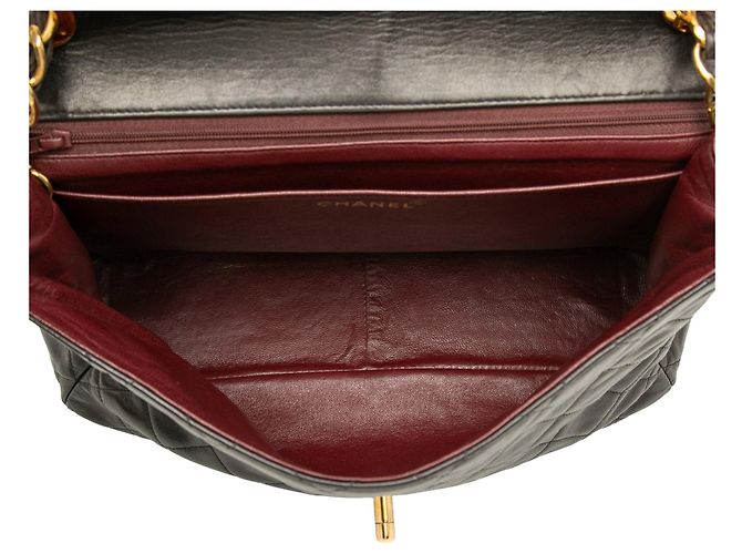 Borsa a tracolla Chanel Jumbo XL Classic in agnello nero - vista 4