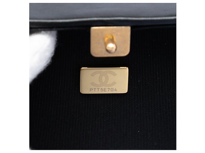 Clutch quadrata Chanel CC in agnello e metallo nera con borsa a tracolla con catena Nero - vista 6