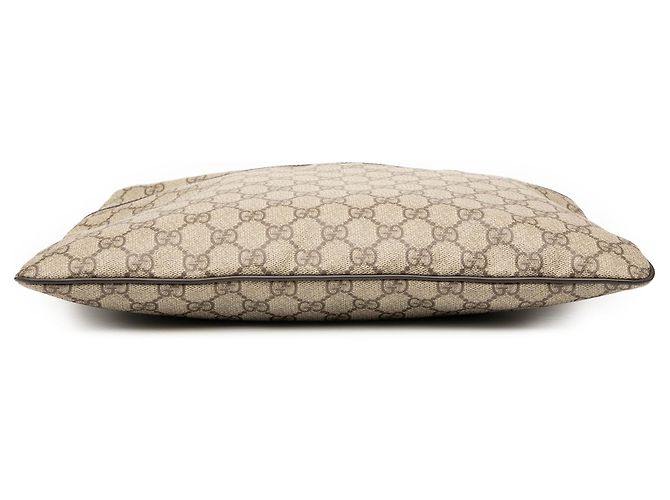 Borsa a tracolla Gucci GG Supreme color Tan Cammello - vista 3
