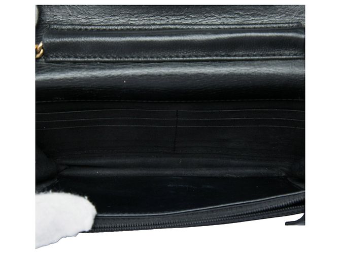 Wallet On Chain Bolsa transversal de corrente e carteira em pele de cabra acolchoada preta com CC dourado Chanel Preto - vista 4