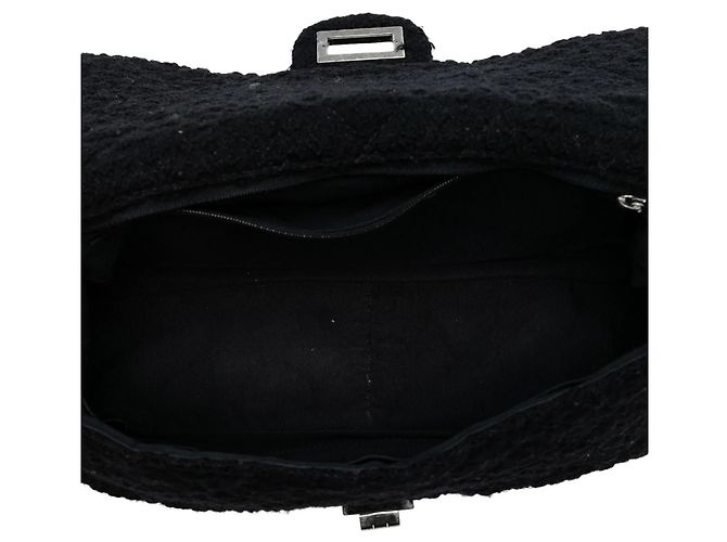Borsa a tracolla Chanel Jumbo Reissue 2.55 Quilted Tweed Easy Messenger Flap Black Nero - vista 4