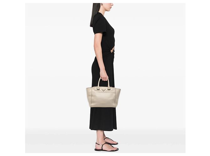 Double Borsa Prada City in pelle di vitello beige con cuciture e due tasche - vista 6