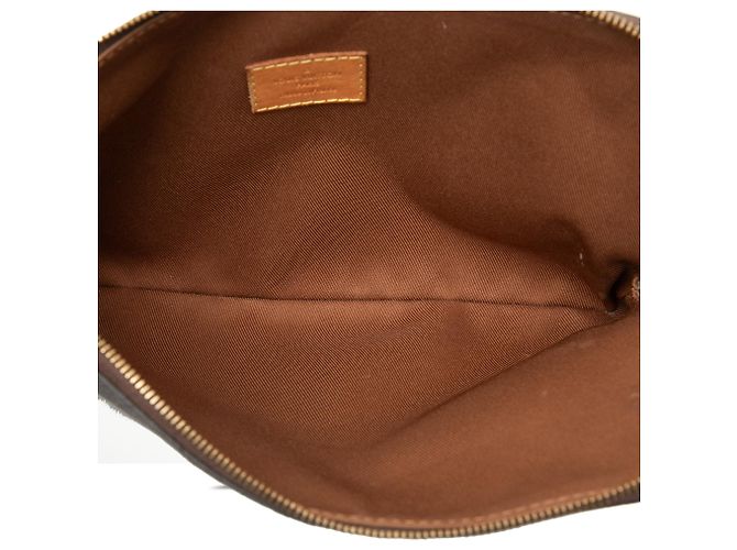 Clutch Louis Vuitton Monogram Etui Voyageur PM Marrone - vista 4