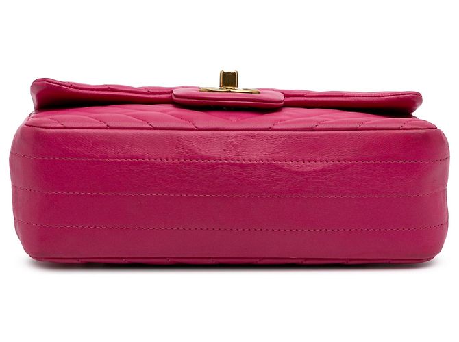 Mini borsa a tracolla Chanel Rectangular Classic Chevron in agnello rosa con patta singola - vista 3