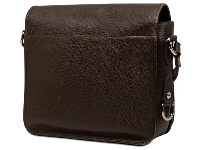 Borsa a tracolla Louis Vuitton Taiga Andrei marrone - vista 2