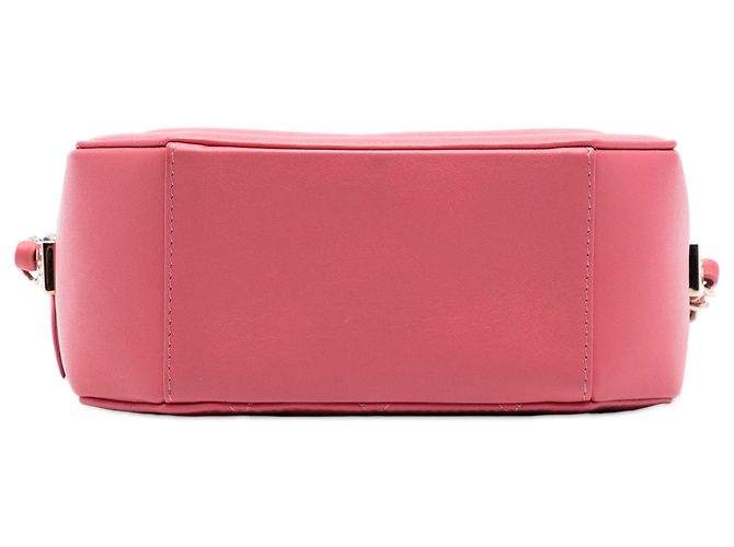 Camera Case de câmera Chanel CC em couro de vitelo rosa com alça transversal - vista 3