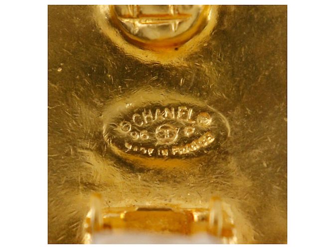 Orecchini a cerchio Chanel CC placcati oro D'oro - vista 3