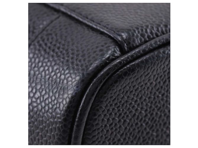 Vanity Beauty case Chanel CC Caviar nero - vista 17