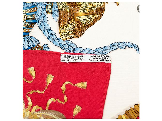 Sciarpa in seta Hermès Les Fêtes du Roi Soleil 90 rossa Rosso - vista 2