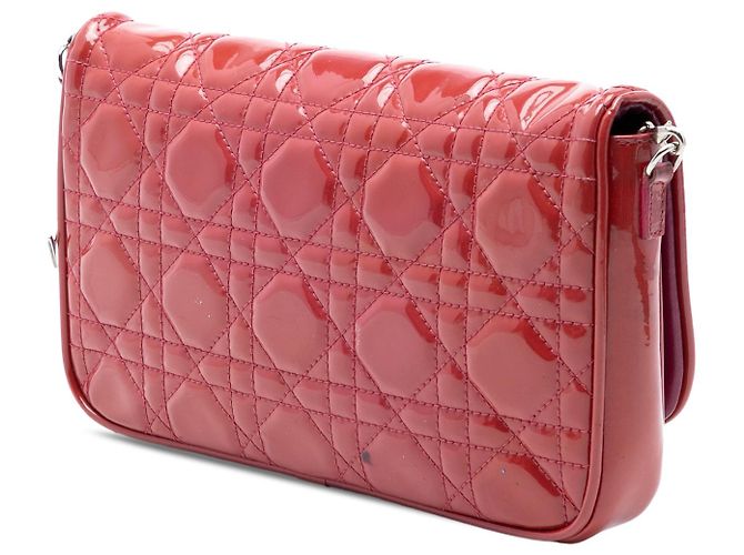 Portafoglio Lady Dior con catena in vernice cannage rosso a tracolla - vista 2