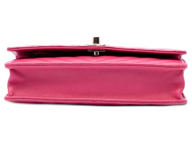Borsa a tracolla Chanel Chevron Lambskin Trendy CC Wallet on Chain rosa - vista 3