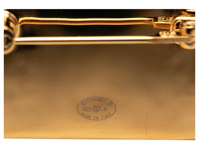 Spilla a cupola Rue Cambon placcata oro Chanel CC Gold D'oro - vista 3