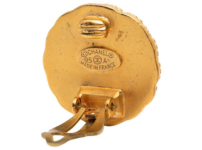Orecchini a clip rotondi Chanel CC placcati oro D'oro - vista 3