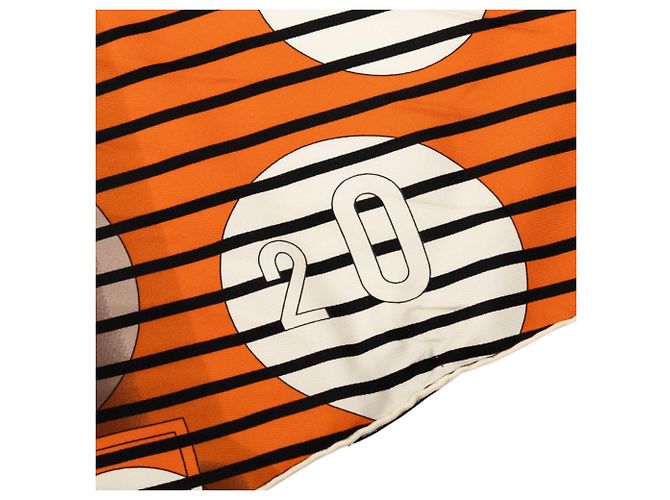 Pañuelo de seda Orange Hermès Triangular H Au Galop Naranja - vista 5