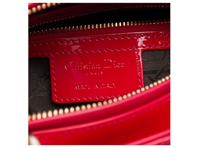 Borsa Lady Dior Medium in vernice cannage rosso - vista 5