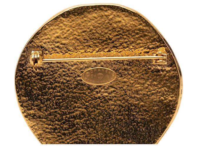 Spilla Sunburst placcata oro Chanel CC Gold D'oro - vista 3