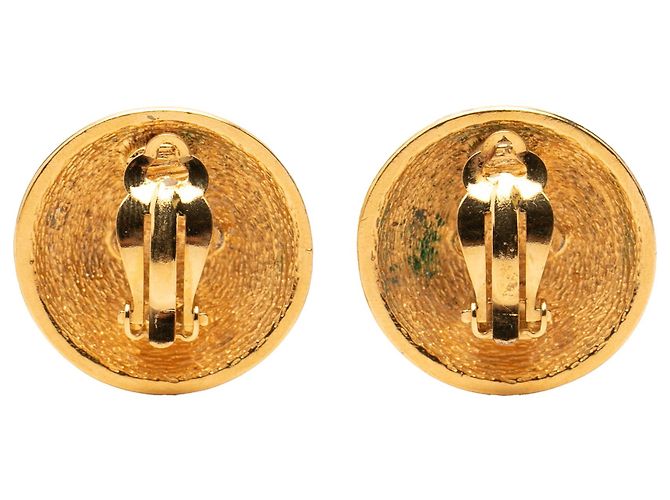 Orecchini a cerchio Chanel CC trapuntati placcati oro D'oro - vista 2