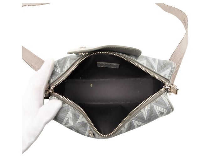 Dior Lingot 22 Tasche aus grau beschichtetem CD Diamond Canvas - Ansicht 4