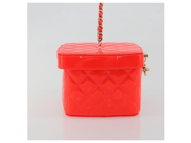 Chanel Make-up-Etui Minaudière gestepptes Lack Mini Rot - Ansicht 4