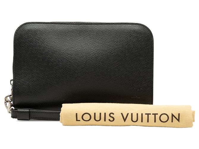 Pochette Baikal in pelle Taiga nera Louis Vuitton Nero - vista 9