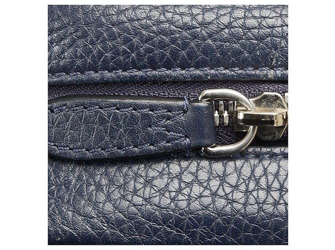Louis Vuitton Taurillon Danube LV Circle PM blu - vista 8