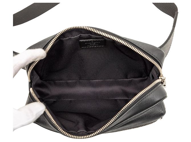 Borsa a tracolla Black Louis Vuitton Monogram Eclipse Outdoor Bumbag Belt Bag Nero - vista 4