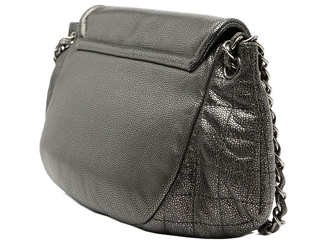 Chanel Large Metallic Caviar Half Moon Flap Schultertasche in Grau - Ansicht 2