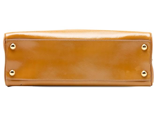 Borsa Prada Saffiano Vernice Pyramid Frame marrone - vista 3