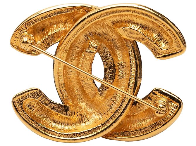 Spilla Chanel CC trapuntata placcata oro D'oro - vista 2