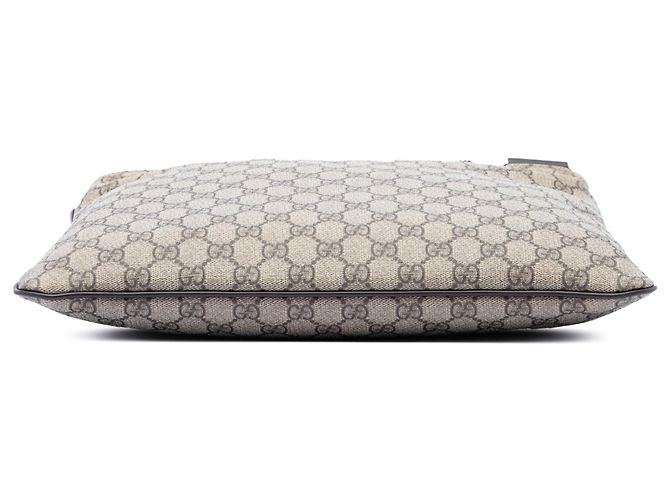 Borsa a tracolla Gucci GG Supreme beige - vista 3