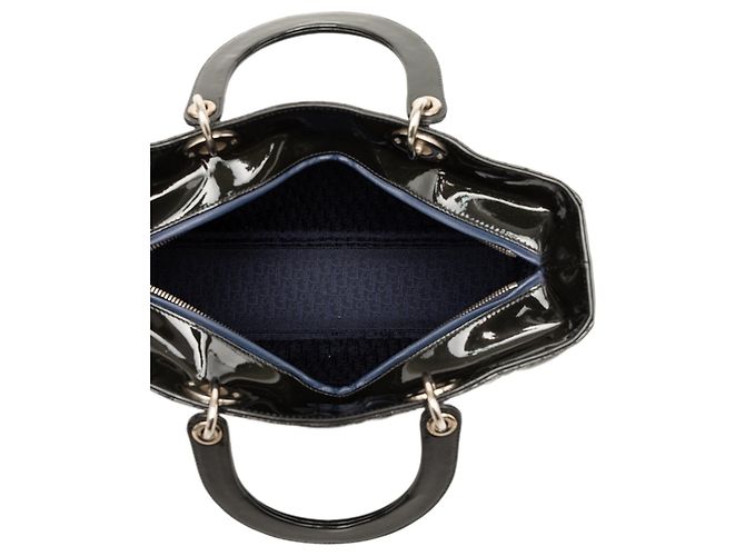 Borsa Lady Dior Large in vernice Cannage nero - vista 4