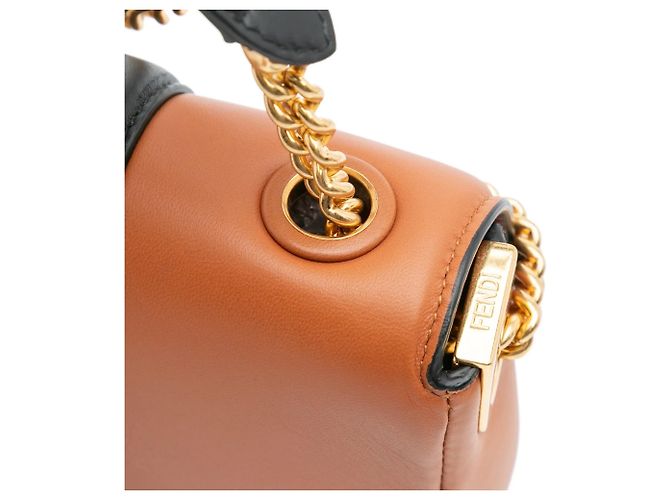 Borsa a tracolla Fendi Mini Bicolor Nappa Apolo Chain Baguette marrone - vista 8