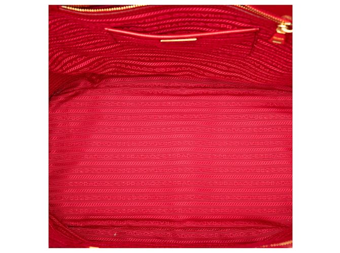 Borsa Tote Convertible Saffiano Vernice rossa Prada Rosso - vista 4
