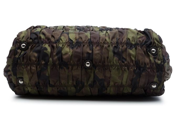 Borsa a mano Prada Tessuto Gaufre Camouflage marrone - vista 3