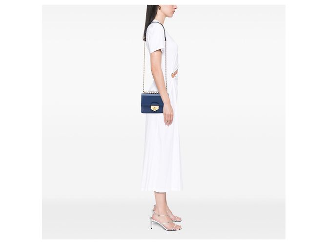 Borsa a tracolla con catena e chiusura Turnlock in Saffiano blu Prada - vista 6