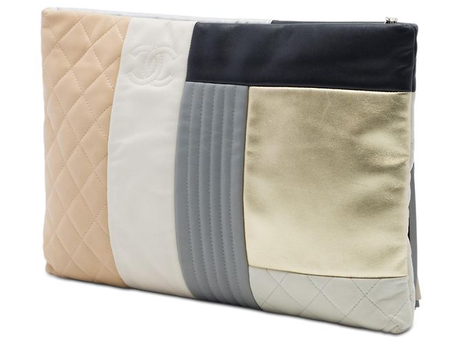 Clutch Chanel Large Quilted Lambskin Colorblock Patchwork O Case Argento - vista 2