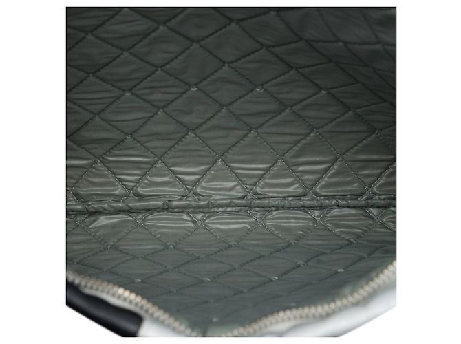 Clutch Chanel Large Quilted Lambskin Colorblock Patchwork O Case Argento - vista 4