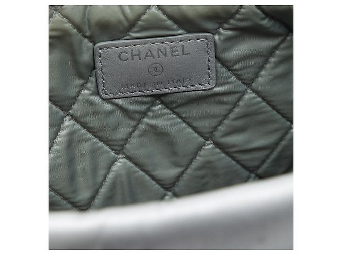 Clutch Chanel Large Quilted Lambskin Colorblock Patchwork O Case Argento - vista 5