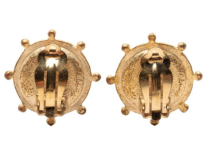 Orecchini a clip Chanel CC placcati oro con finti perle e strass D'oro - vista 2