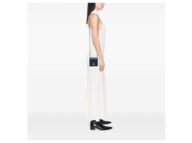 Clutch Chanel Mini Quilted Goatskin Vertical Chic Pearls Flap con tracolla a catena blu - vista 7