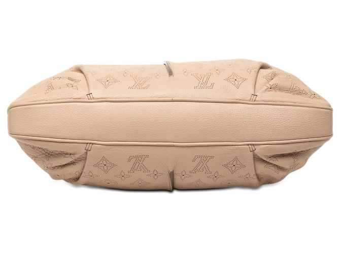 Borsa Louis Vuitton Monogram Mahina Selene MM Beige - vista 3