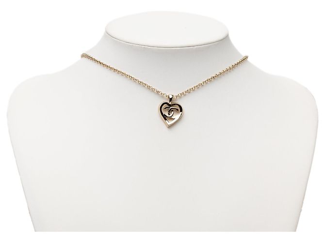 Collana con pendente a cuore placcato oro Gold Chanel CC D'oro - vista 4