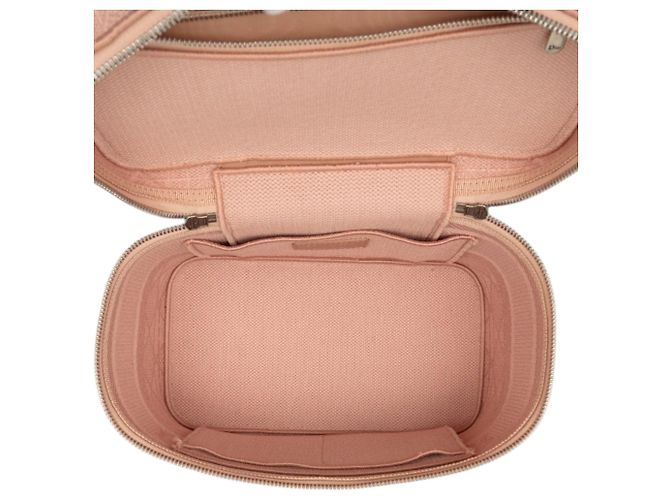 Necessaire Diortravel em canvas Cannage D Lite rosa da Dior - vista 4