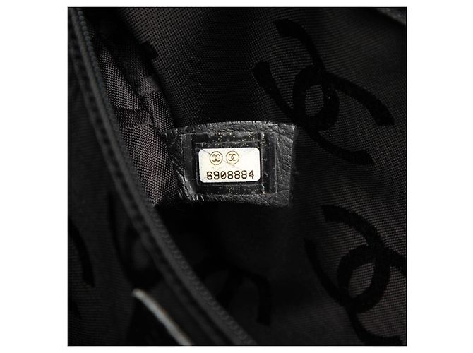 Borsa Chanel CC in agnello nero con cuciture wild stitch - vista 6
